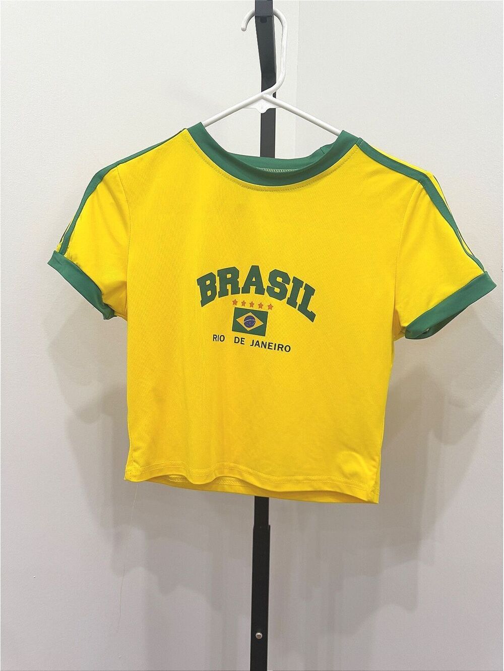 SHEIN Brasil Rio de Janeiro Yellow and Green Crop T-Shirt, Size M